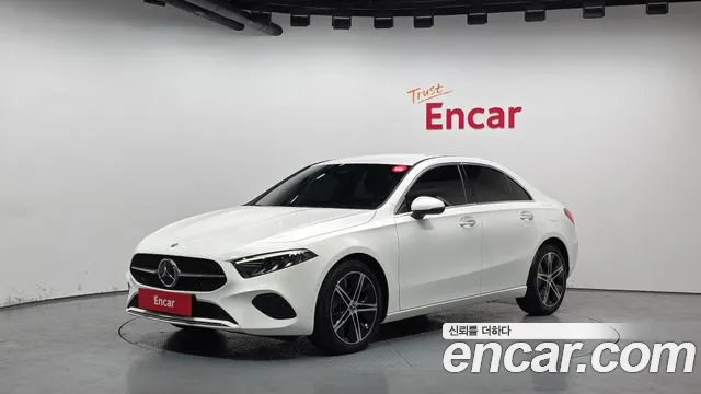 Mercedes-Benz A- W177 A220