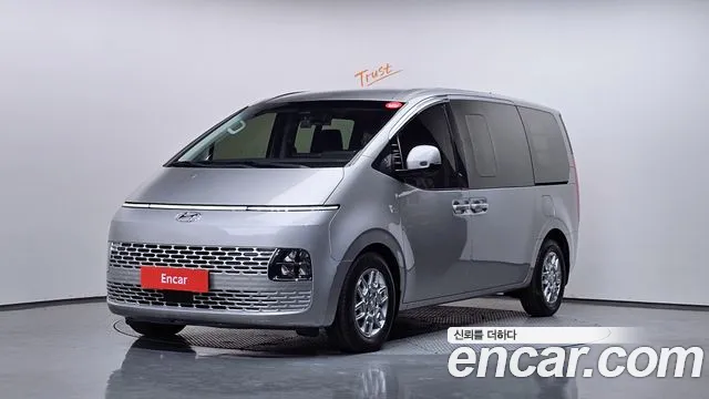 Hyundai Staria 5