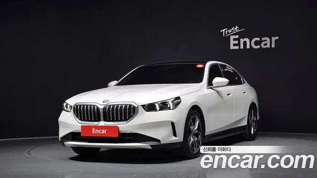 BMW 5 (G60) 520i