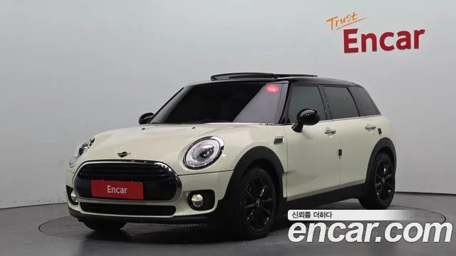 MINI Cooper Clubman Base 2