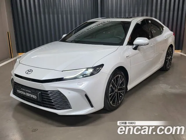 Toyota Camry (XV80) 2.5 XLE Hybrid