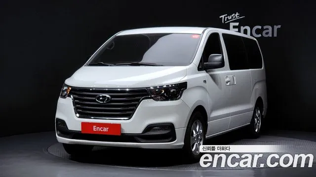 Hyundai The New Grand Starex 12