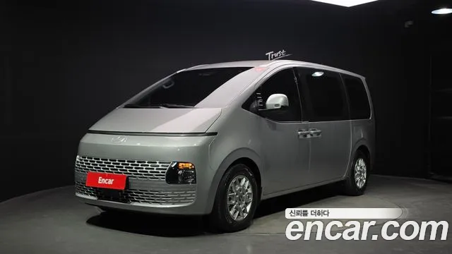 Hyundai Staria 9