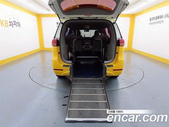 Kia All New Carnival 6