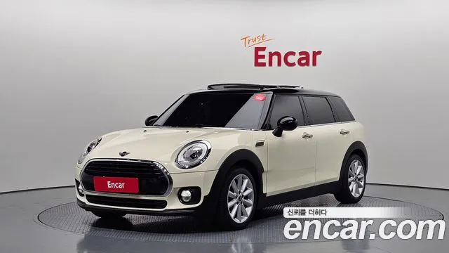 MINI Cooper Clubman Base 2
