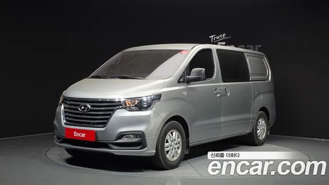 Hyundai The New Grand Starex 5