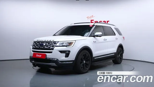 Ford Explorer 2.3 Limited 4WD 5