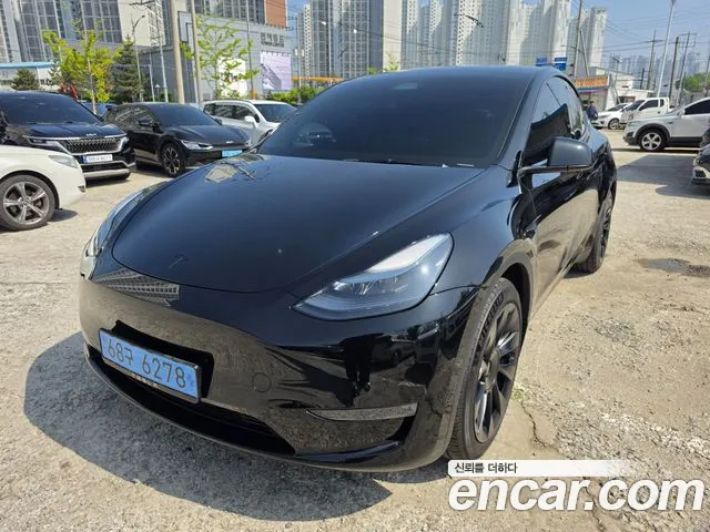 Tesla Y AWD