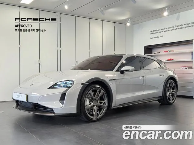 Porsche Taycan Turbo