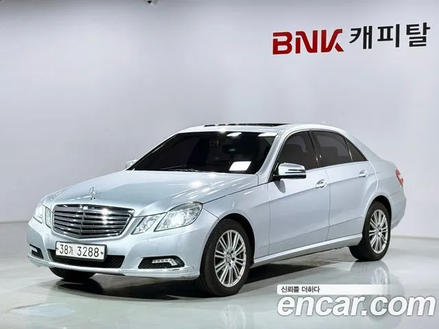 Mercedes-Benz E- W212 E300
