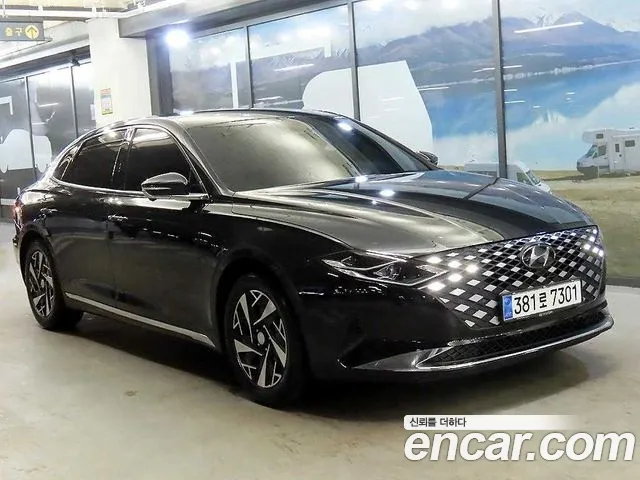 Hyundai The New Grandeur IG Hybrid