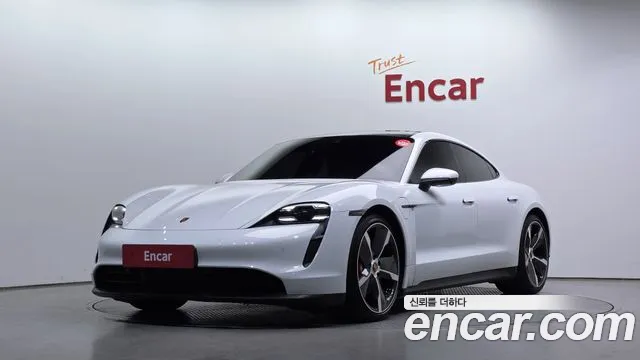 Porsche Taycan 4S