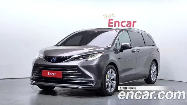 Toyota 4 2.5 Hybrid 2WD