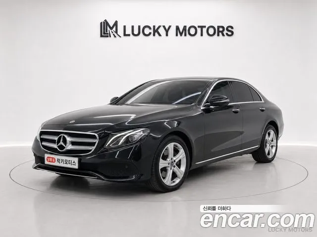 Mercedes-Benz E- W213 E200