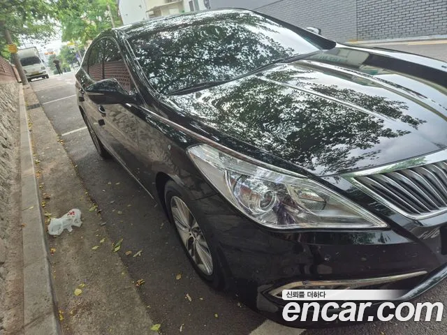 Hyundai Grandeur HG HG240