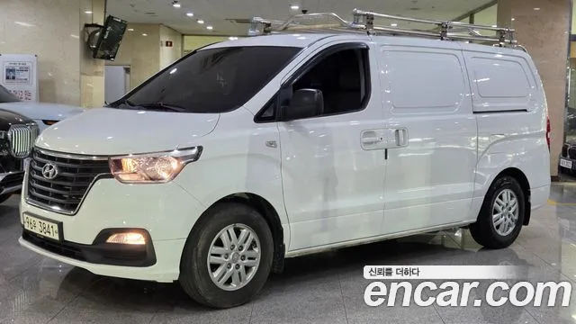 Hyundai The New Grand Starex 3