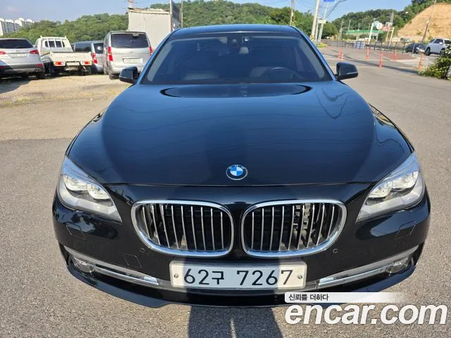 BMW 7 (F01) 750Li xDrive