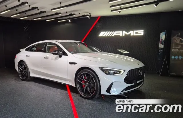 Mercedes-Benz AMG GT 4 43 4MATIC+