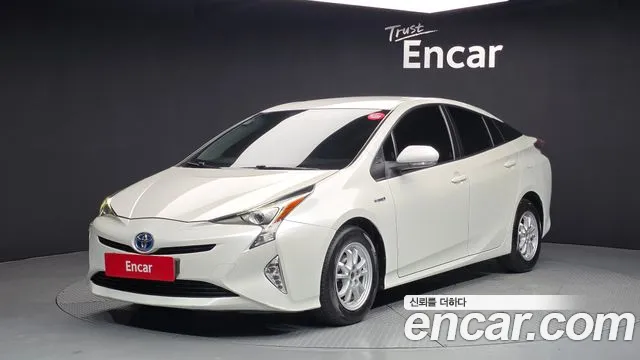 Toyota Prius 4 1.8 E