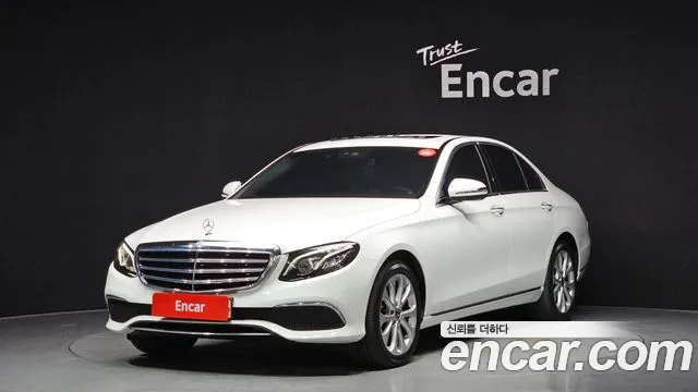 Mercedes-Benz E- W213 E220d Exclusive