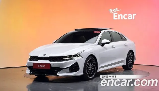 Kia K5 III 1.6 Turbo Signature
