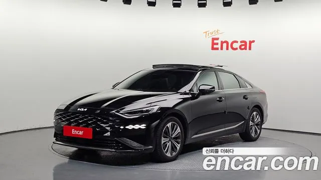 Kia K8 Hybrid Signature