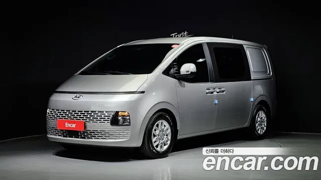 Hyundai Staria 5