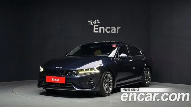 Kia K5 Hybrid 3 Signature