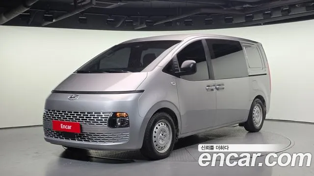 Hyundai Staria 5