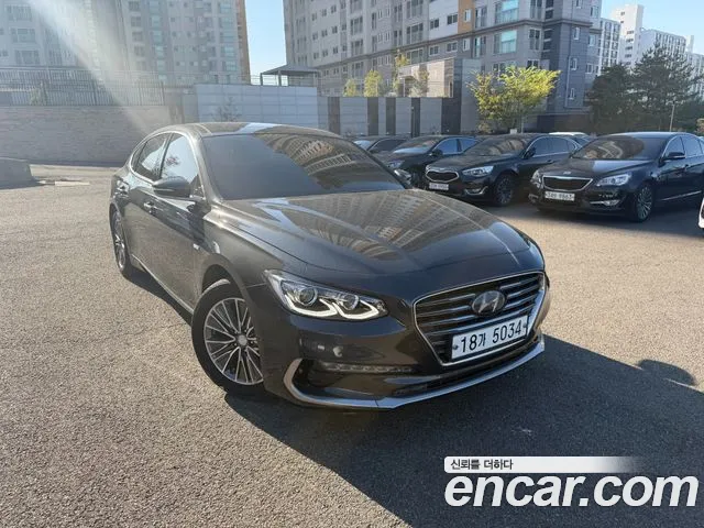 Hyundai Grandeur IG Hybrid Premium