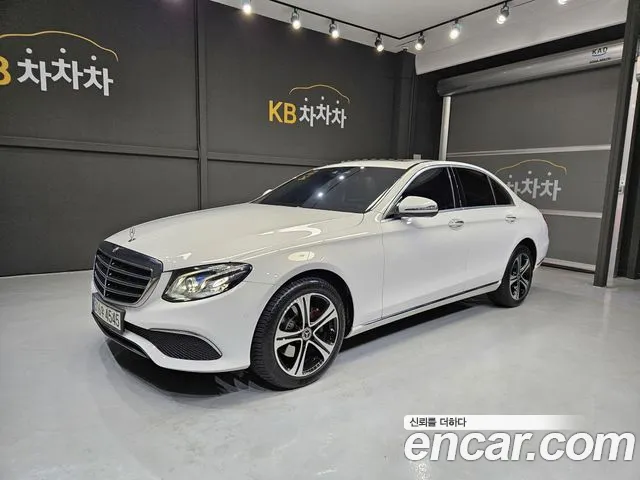 Mercedes-Benz E- W213 E220d 4MATIC Exclusive