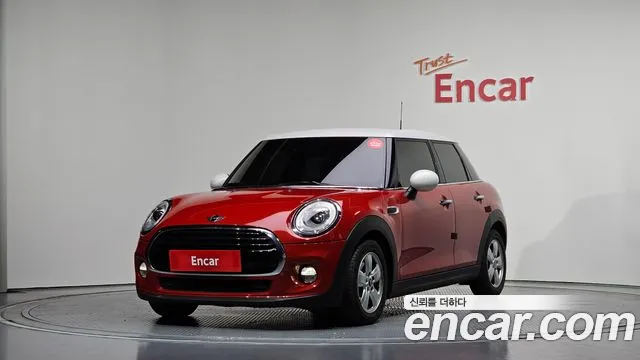 MINI Cooper 5 Base 3