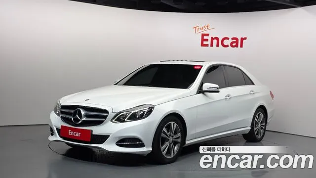 Mercedes-Benz E- W212 E220