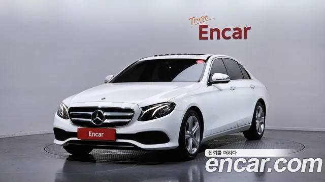 Mercedes-Benz E- W213 E200