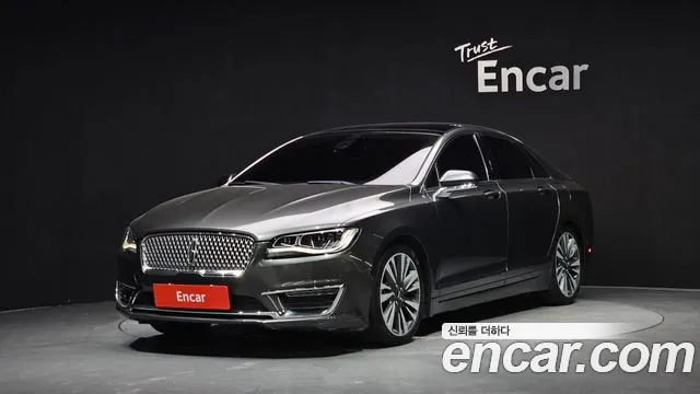 Lincoln MKZ Hybrid 2