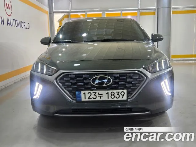 Hyundai The New Hybrid 1.6 HEV Q
