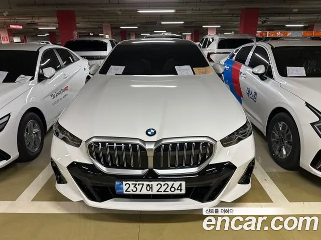 BMW 5 (G60) 520i M