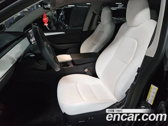Tesla Y RWD