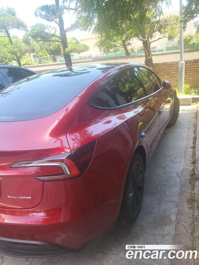 Tesla 3 AWD
