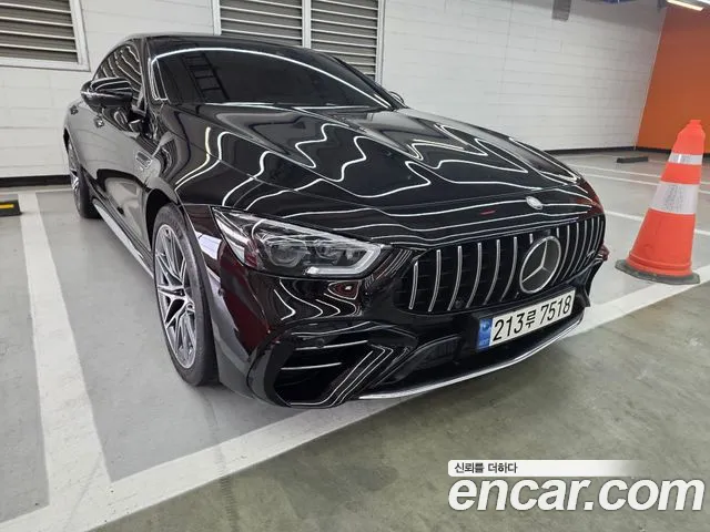 Mercedes-Benz AMG GT 4 43 4MATIC+