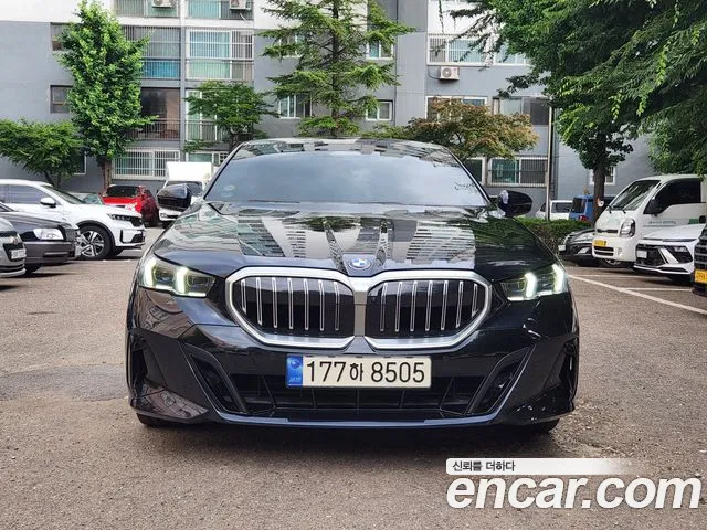 BMW 5 (G60) 520i M