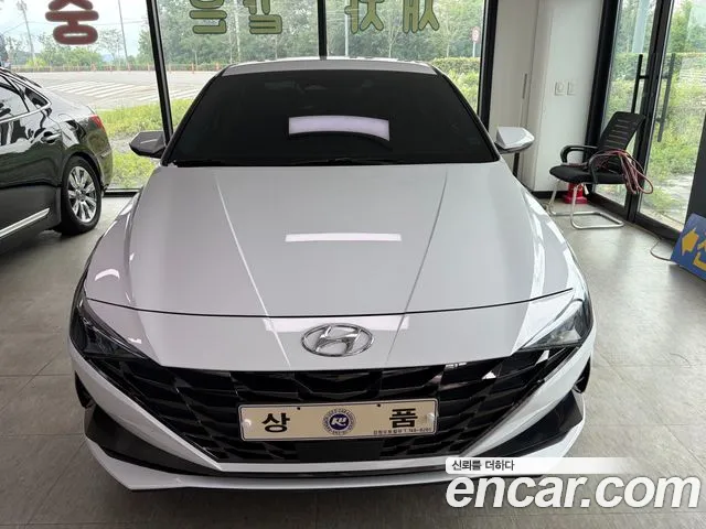 Hyundai Avante Hybrid (CN7)