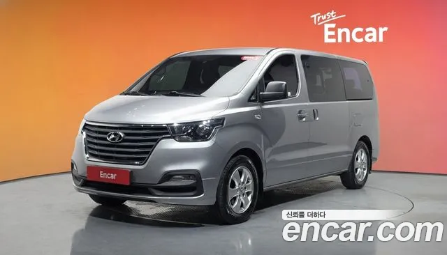 Hyundai The New Grand Starex 12