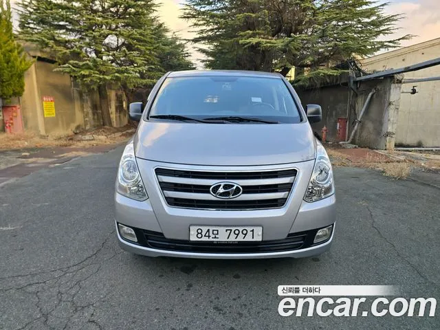 Hyundai Grand Starex 5