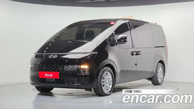 Hyundai Staria 11
