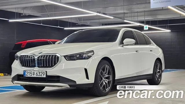 BMW 5 (G60) 520i