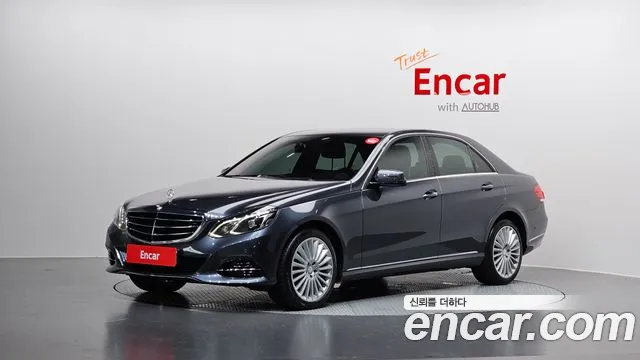 Mercedes-Benz E- W212 E300