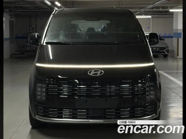 Hyundai The New Staria L3.5 7