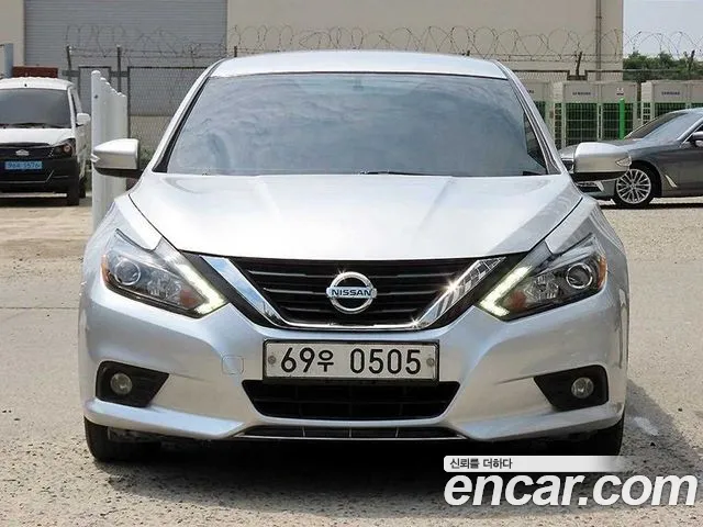 Nissan 2.5 L33