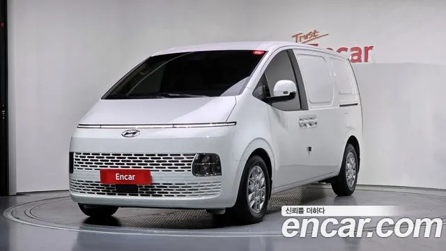 Hyundai Staria 3